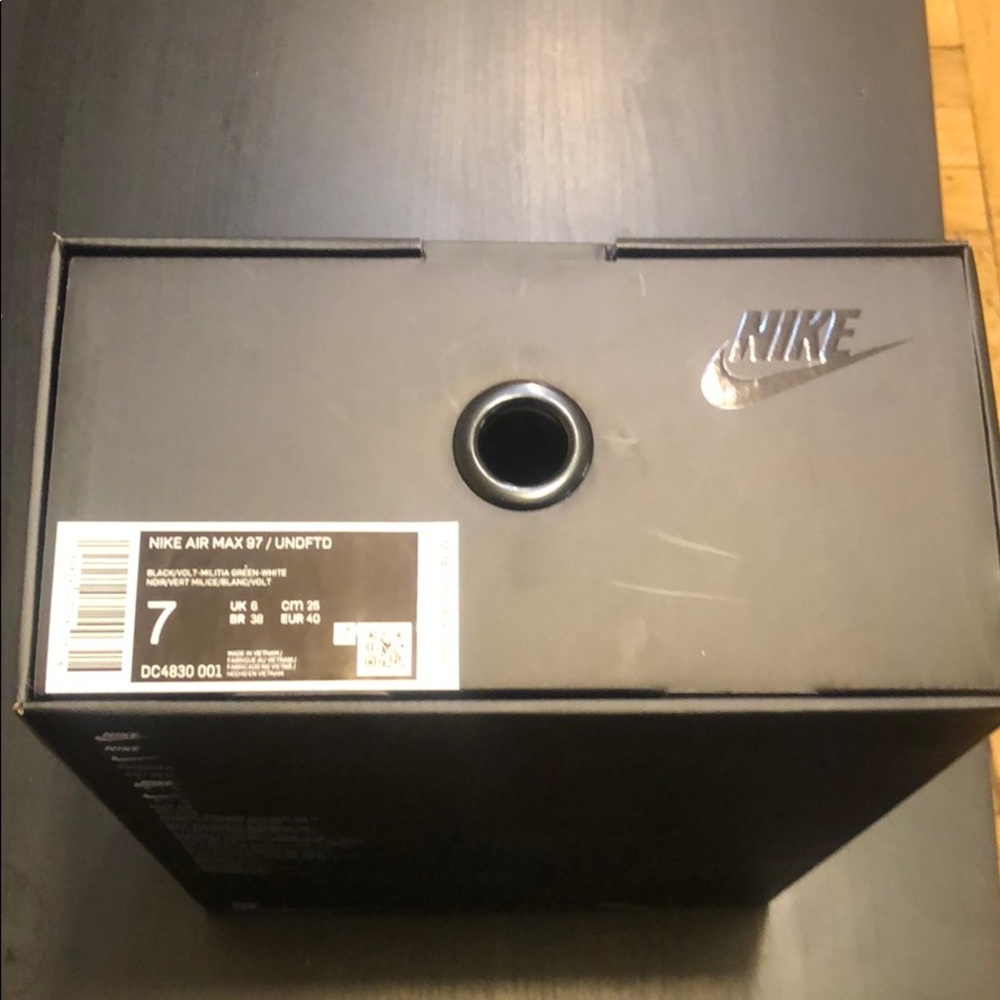 Nike Air Max 97 Undefeated Black Volt Militia Grn - Picture 6 of 8